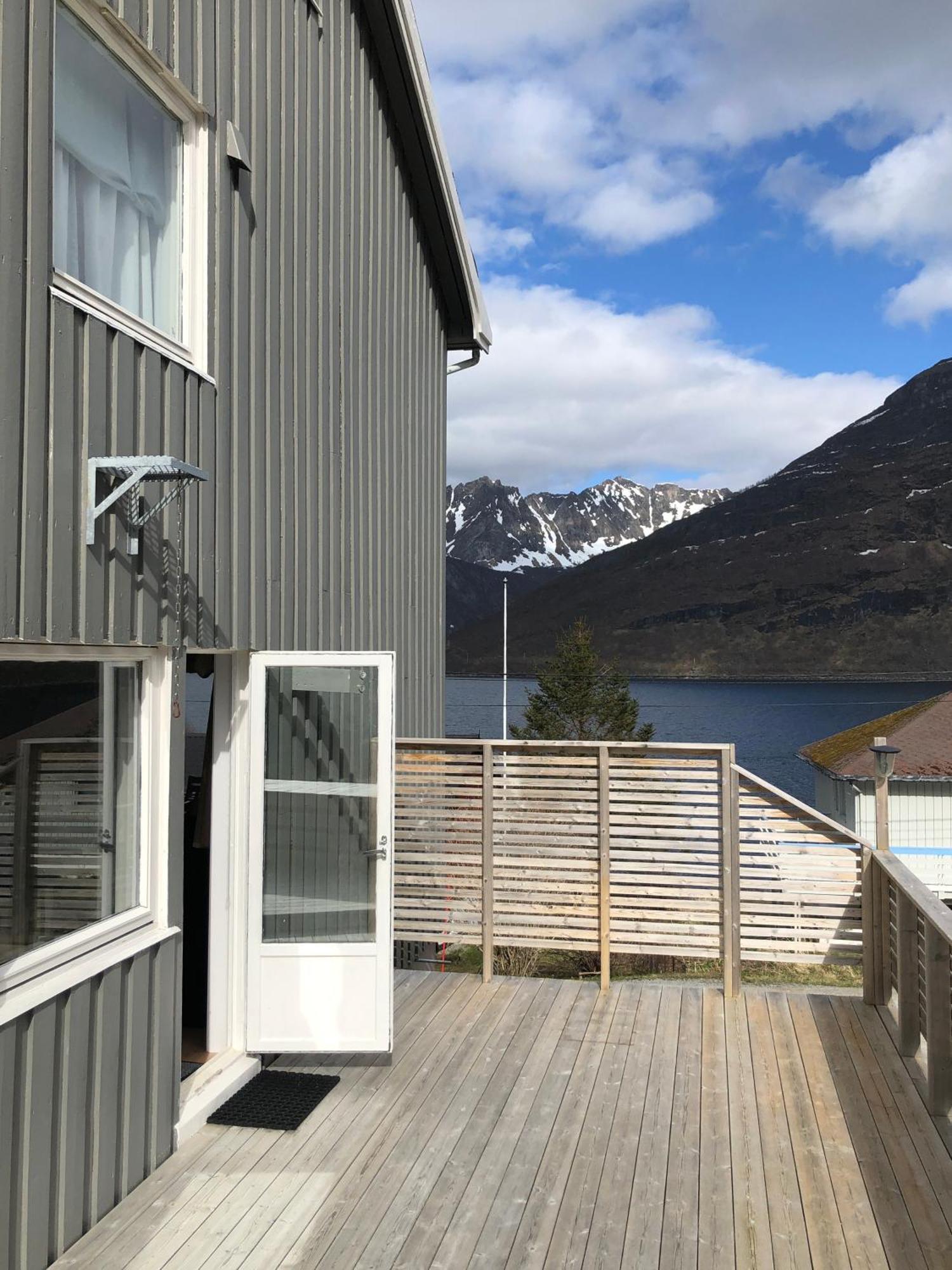 Segla Guesthouse - With View Of Fjord Fjordgard Exterior foto